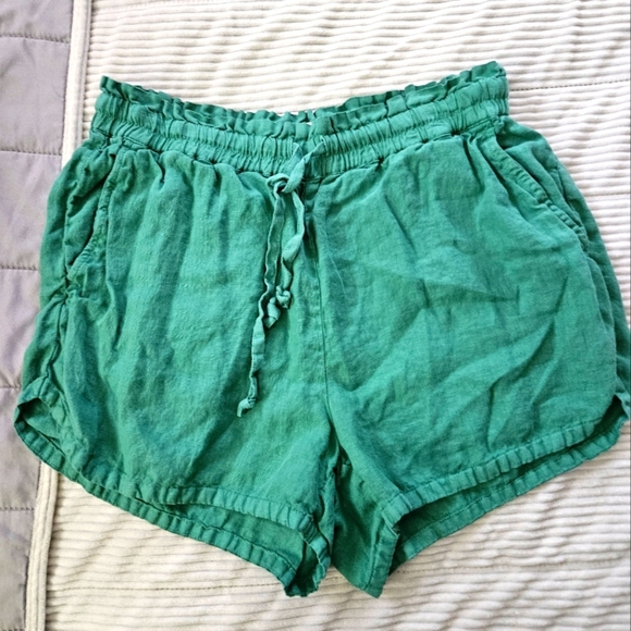 Faherty Women's Green Casual Shorts. Size S - Picture 1 of 5